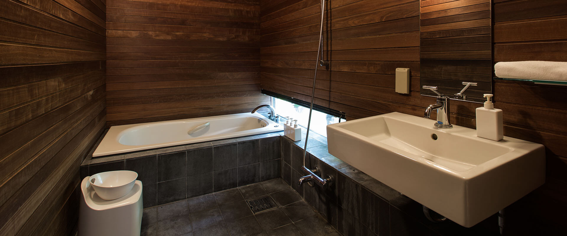 Sekka Ni 1 - Bathroom details